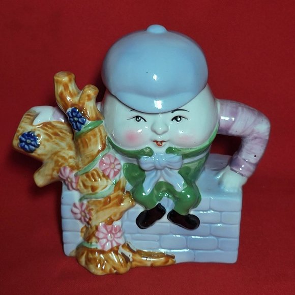Vintage Feitx Humpty Dumpty Sitting On  Wall Decorative Porcelain Teapot - Picture 1 of 14